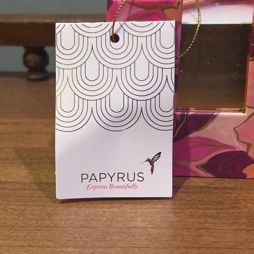 Papyrus Express Beautifully Floral Note Organizer With Pen And 600 Note Pages